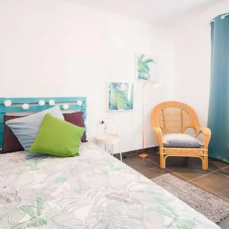 Puerto Del Carmen Sleeps 6 Wifi Апартаменти Пуерто-дель-Кармен