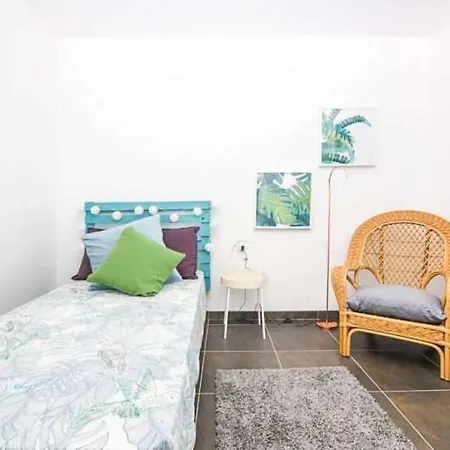Puerto Del Carmen Sleeps 6 Wifi Апартаменти Пуерто-дель-Кармен