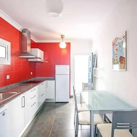 Puerto Del Carmen Sleeps 6 Wifi Апартаменти Пуерто-дель-Кармен